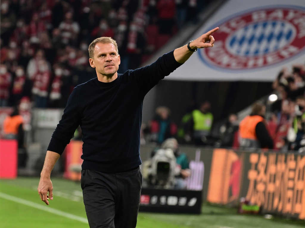 雪中送炭 雪中送炭